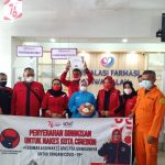 PDI Perjuangan Kota Cirebon Beri Bingkisan ke Nakes di 7 RS dan PMI