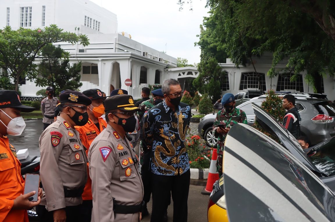 Kapolres Cirebon Kota Memimpin Apel Besar Program Dekat & Bersahabat Polres Cirebon Kota