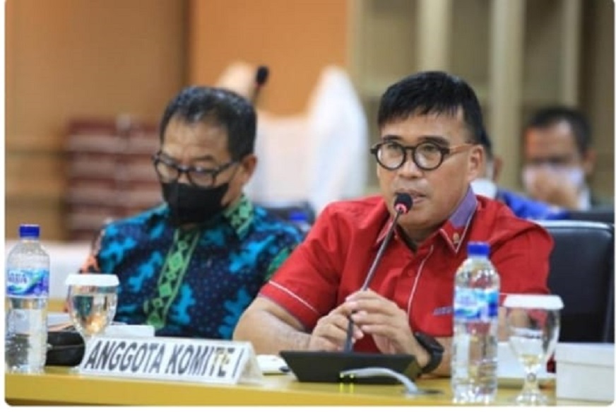 Alirman Sori Senator Asal Pessel Sumbar Pertanyakan Penerapan Aturan Karantina