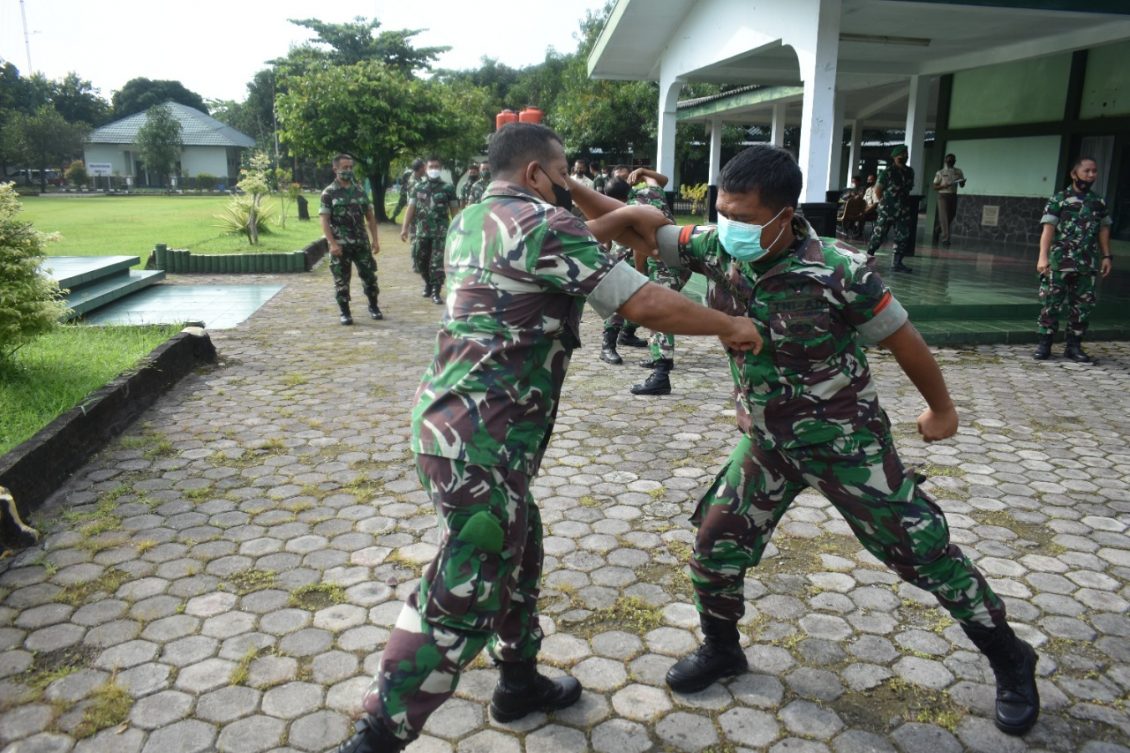 Prajurit dan ASN Wajib Beladiri Militer