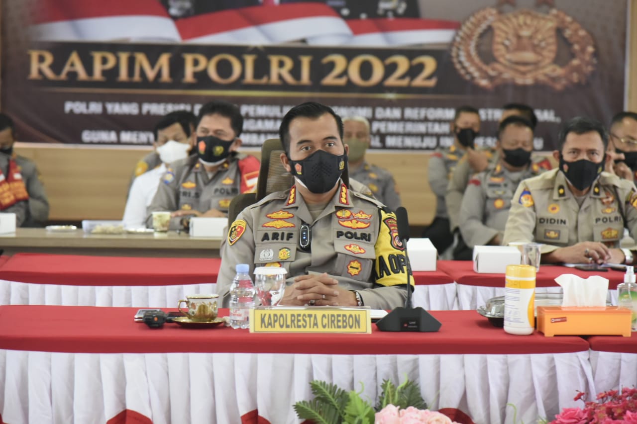 Kapolresta Cirebon Hadiri Zoom Meeting Rapim Polri Tahun 2022