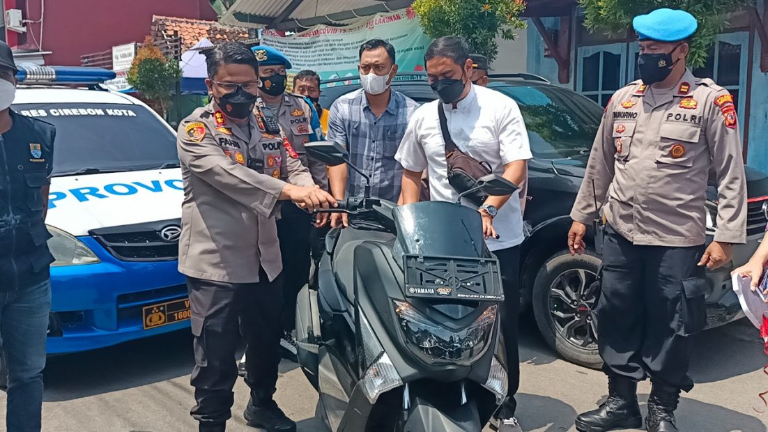 Kapolres Cirebon Kota Kembalikan Sepeda Motor Warga yang Hilang