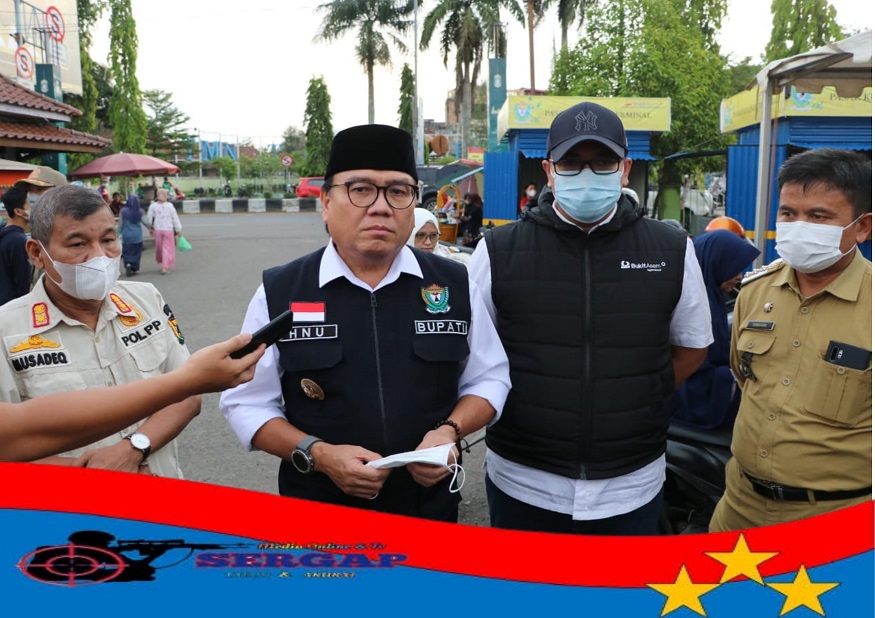 PTBA Bagikan 61 Booth Container Untuk Pedagang di Terminal Kota Muara Enim