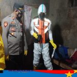 Polsek Ciawi dan Unit Identifikasi Polres Tasikmalaya Kota Evakuasi Kakek yang Meninggal