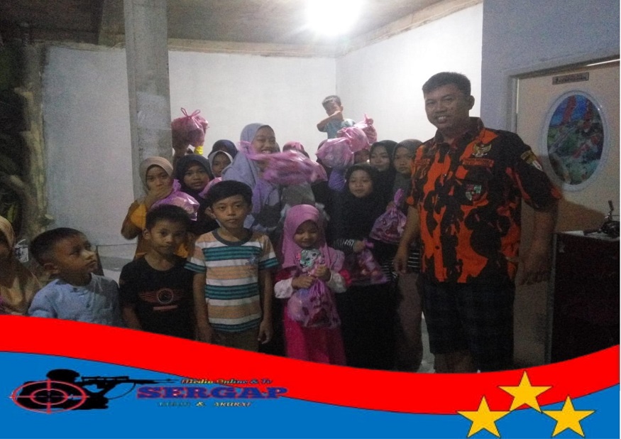 Pengurus Anak cabang (PAC) pemuda Pancasila kecamatan Cisata mengelar acara buka bersama dan santunan Anak yatim.