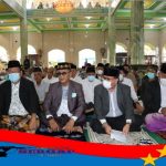 Pj Bupati Muara Enim Beserta Istri,Sholat Idul Fitri 1443H di Kecamatan Gelumbang