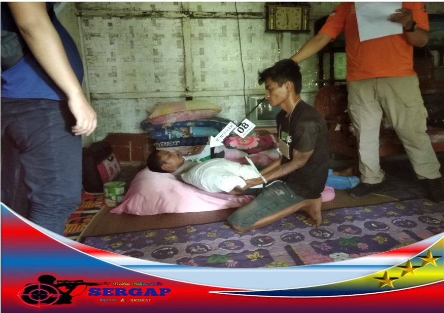 Satreskrim Polres Tasik Kota Lakukan Pra Rekontruksi Percobaan Pembunuhan Nenek Oleh Cucunya, Polisi Ungkap Motif dan Temukan Bukti Baru