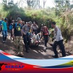 Polres Bondowoso dan Tim Evakuasi Temukan Pendaki Gunung Ijen yang Hilang Dalam Kondisi Selamat