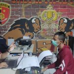 Sat Reskrim Polres Cirebon Kota Periksa Penjual yang Melanggar HET