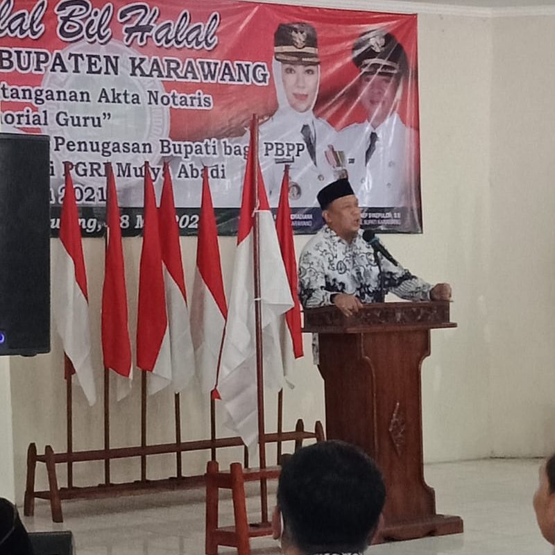 Ketua DPRD Karawang Didampingi Ketua Komisi IV DPRD Hadiri Halal Bihalal PGRI 