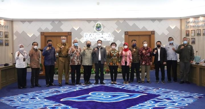 Bupati Kuningan H. Acep Purnama Hadiri Acara Ekspos Penilaian Beauty Contest Tahap II Dengan Tema Penanganan Kemiskinan