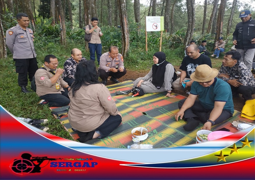 Dampingi BPN dan Tim Kejaksaan Tinjau Lahan Sengketa di Guranteng, Kapolsek Pagerageung Pastikan Situasi Kondusif.