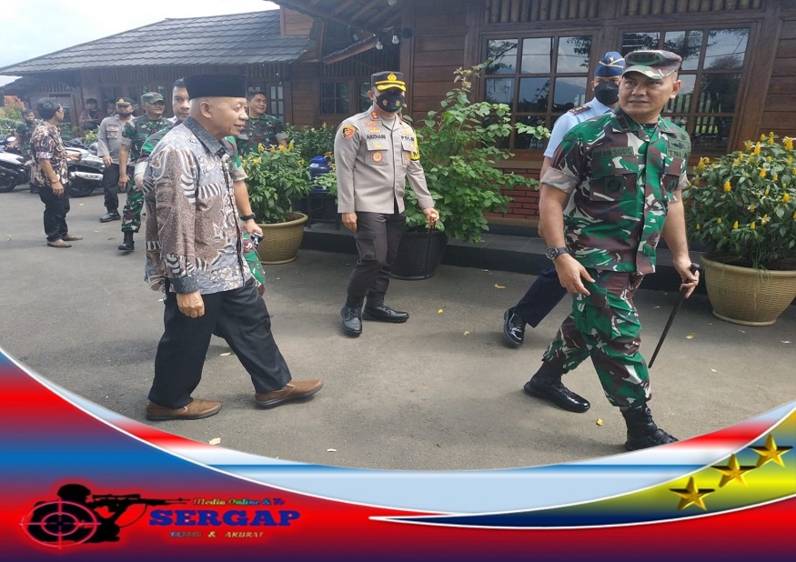 Kapolres Tasikmalaya Kota Hadiri Kunjungan Pangdam III Siliwangi di Wilayah Pagerageung