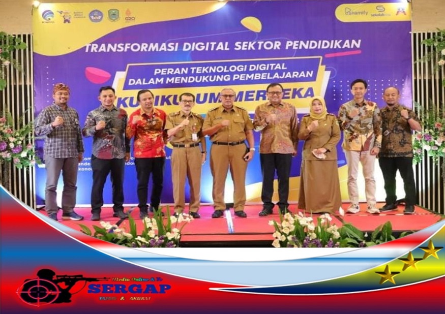 Bupati Kuningan H. Acep Purnama, SH.,MH hadir dan membuka kegiatan Transformasi  Digital Sektor Pendidikan “Kurikulum Merdeka