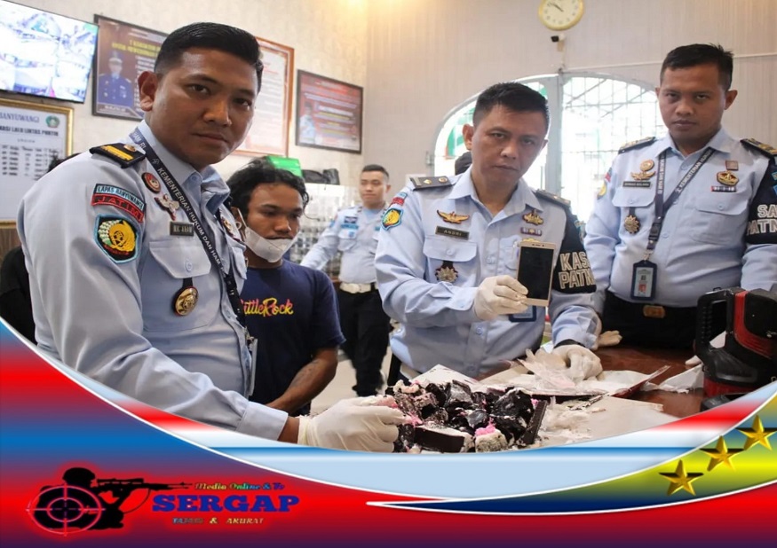 Petugas Lapas Banyuwangi Gagalkan Upaya Penyelundupan Handphone Dalam Kue Tart