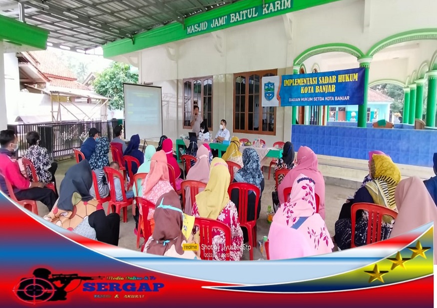 Sat Narkoba Polres Banjar bersama Sekda Kota Banjar Melaksanakan Kegiatan Sosialisasi P4GN Kepada Ibu-ibu Binaan P2WKSS Desa Rejasari