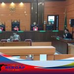 Terdakwa dr. Backrizal Bacakan Duplik (jawaban) Atas Replik JPU Di Pengadilan Tipidkor Klas IA Padang