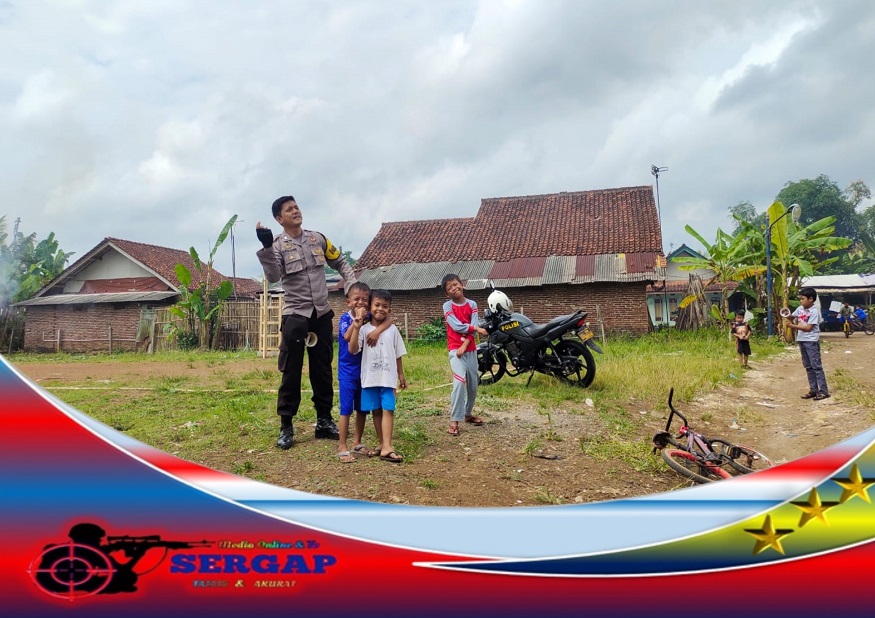 Polisi Sahabat Anak, Bhabinkamtibmas Polsek Banjar Beri Edukasi kepada Anak-Anak Sejak Dini