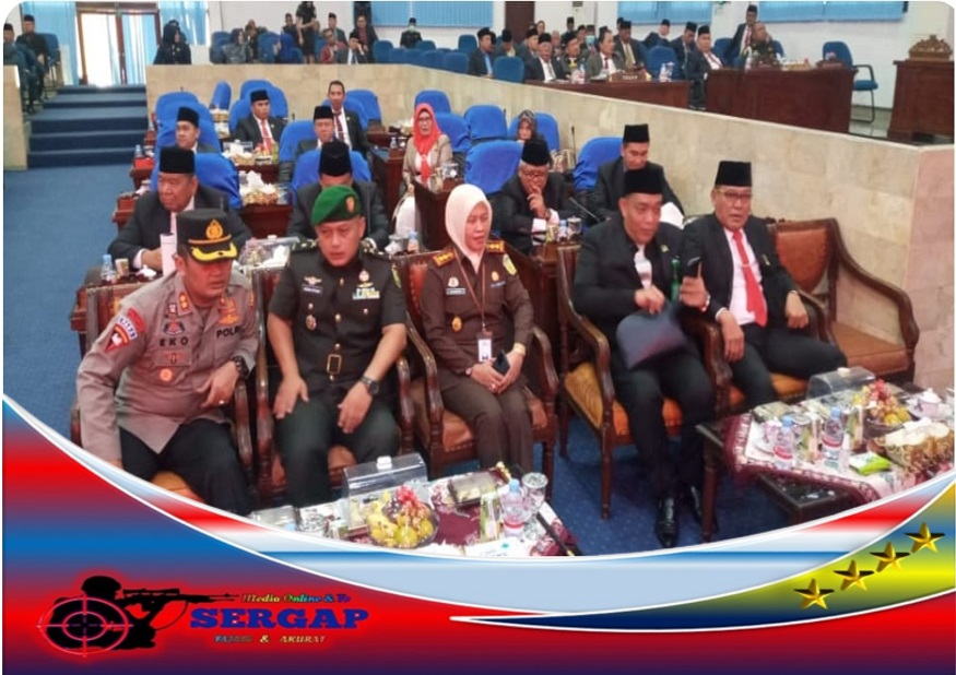 Pemkab Lahat Bersama DPRD Rapat Paripurna Istimewa Mendengarkan Pidato Persiden RI Dalam rangka HUT RI Ke-77