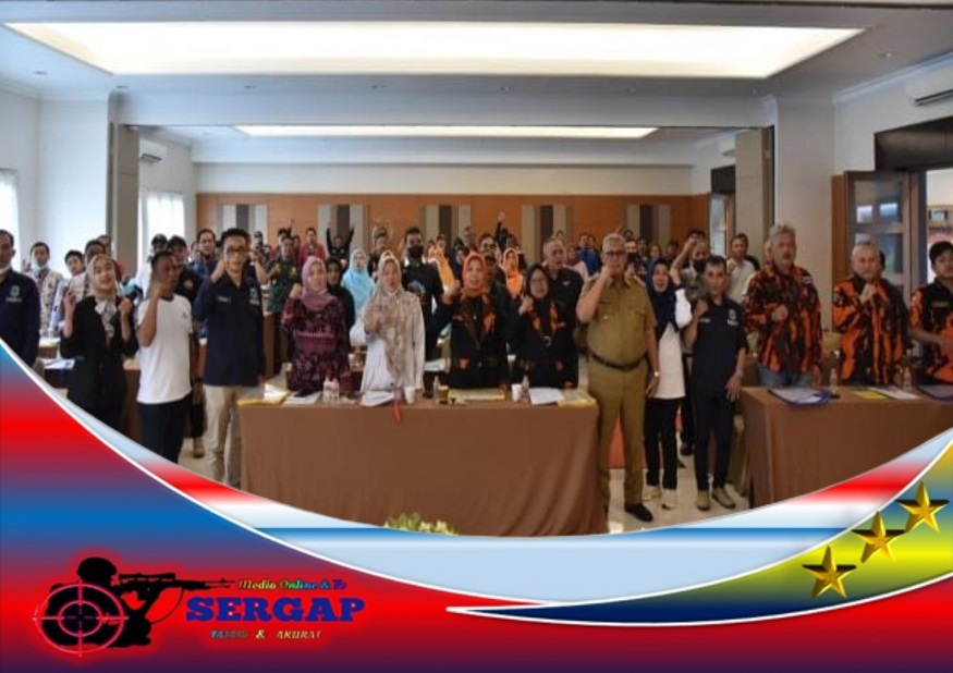 Bupati Acep Membuka Acara Penguatan dan Peningkatan Mutu Ormas dan LSM Di Kabupaten Kuningan