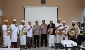 Kapolda NTB Berikan Penghargaan Kepada Personil Polres Lombok Tengah