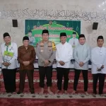 Kapolda dan Kakanwil Kemenag Akhiri Safari Ramadhan di Sumbawa