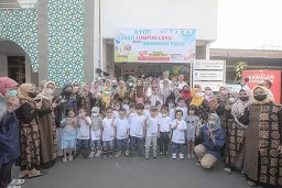 TP PKK Kota Bandung Bersama Pullman Hotel Beri Santunan 150 Anak Yatim