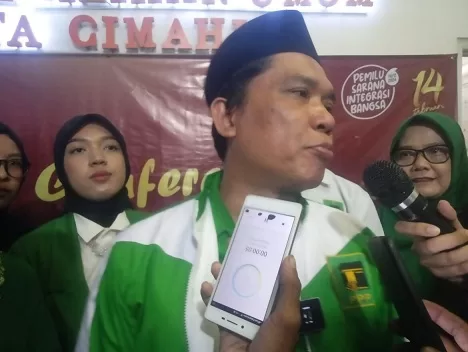 Atas Petunjuk Alim Ulama, Partai PPP Daftarkan Bacaleg Tepat Pukul 17.00 WIB