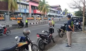 Ciptakan Situasi Kamtibmas Di Pagi Hari, Personel Polres Sumbawa Gelar Strong Point