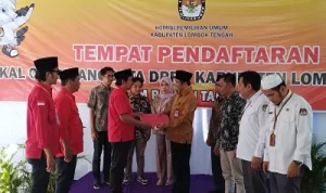 Polres Loteng Lakukan Pengawalan dan Pengamanan Pendaftaran Bacaleg di KPU