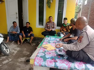 Safari Kamtibmas dan Jum'at Curhat, Sat Binmas Polres Lombok Tengah Kunjungi Warga Desa Jago Kec. Praya Kab. Lombok Tengah