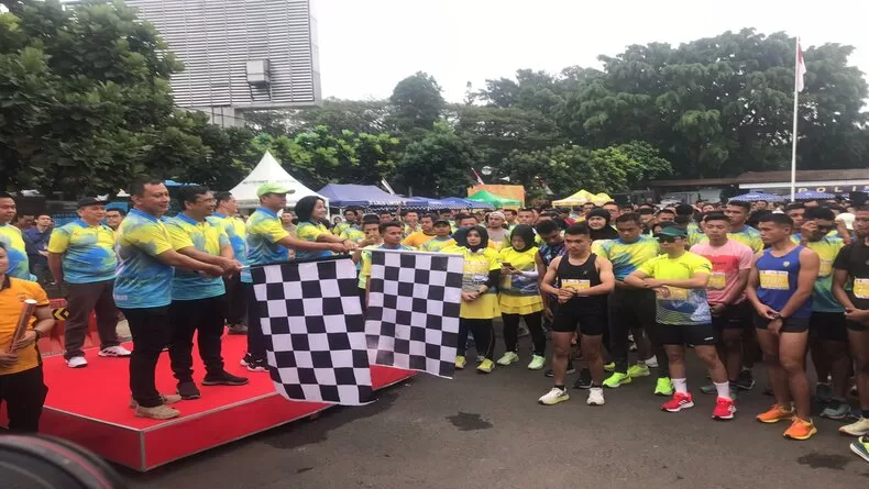 HUT Bhayangkara ke-77, Polrestabes Bandung Gelar Fun Run 7,7 km