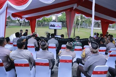 Kapolri Gelar Doa Lintas Agama, Polda NTB Ikuti Acara di Pura Lingsar