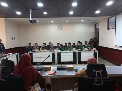 Mahasiswa Unjani Lakukan Audensi Dengan Ketua DPRD Cimahi Prihal PPDB