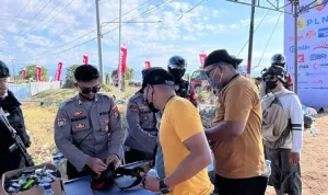 Polisi Amankan 7 Orang Penonton MXGP Samota Yang Bawa Senjata Tajam