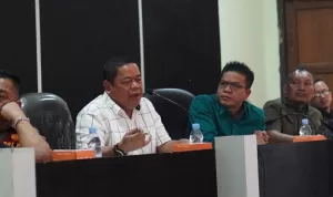 Bupati Bandung Bermusyawarah Dengan Perwakilan Para Pedagang Pasar Banjaran