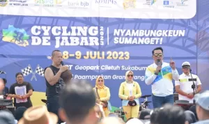 Gubernur Ridwan Kamil Tutup Cycling de Jabar 2023