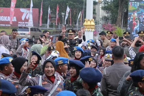 Meriah Polda NTB Rayakan HUT Bhayangkara ke-77 di Halaman Kantor Gubernur