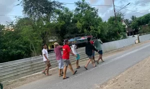 Penemuan Mayat di Sungai Banjar, Polres KSB Bantu Evakuasi