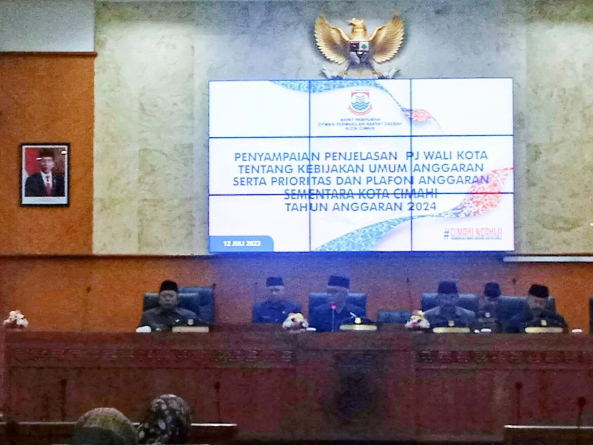 Sidang Paripurna, Penyampaian Penjelasan PJ Walikota Tentang Kebijakan ...