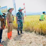 Hasil Panen Meningkat, Pj. Gubernur Jabar Apresiasi Kelompok Tani Mekarwangi di Cicalengka