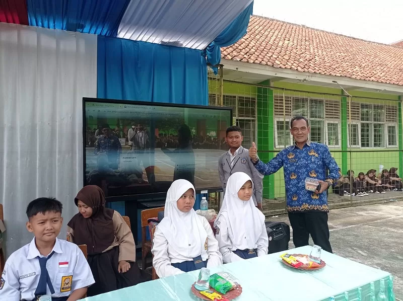 Pemilihan OSIS di SMP Negeri 17 Berbasis Digital Pemilihan OSIS di SMP Negeri 17 Berbasis Digital