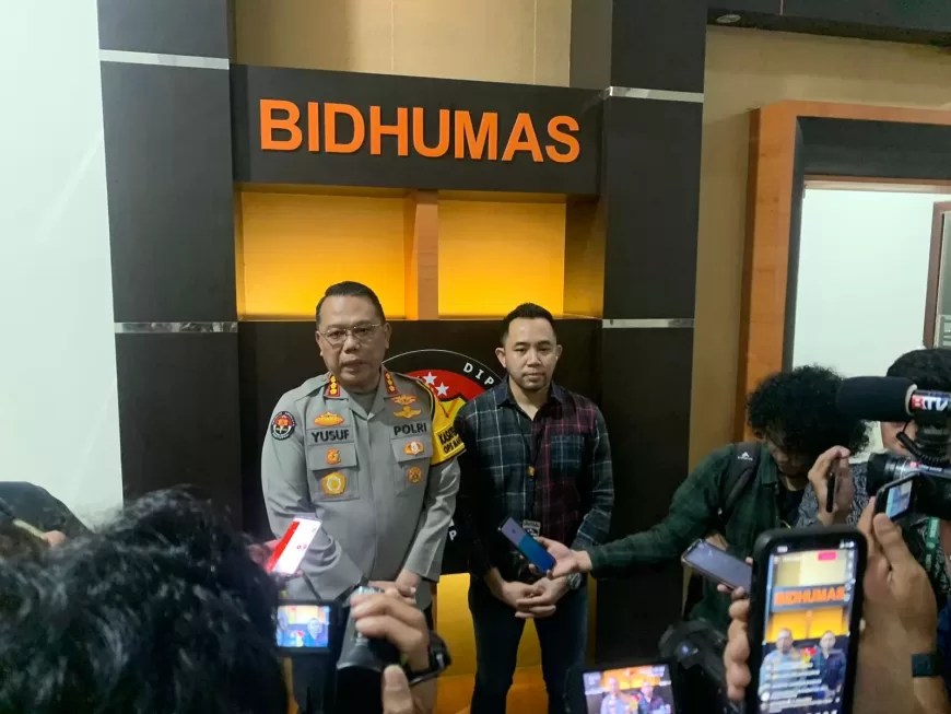 Polda Kaltim Gelar Press Release Terkait Pengancaman Terhadap Salah Satu Calon Presiden RI Polda Kaltim Gelar Press Release Terkait Pengancaman Terhadap Salah Satu Calon Presiden RI