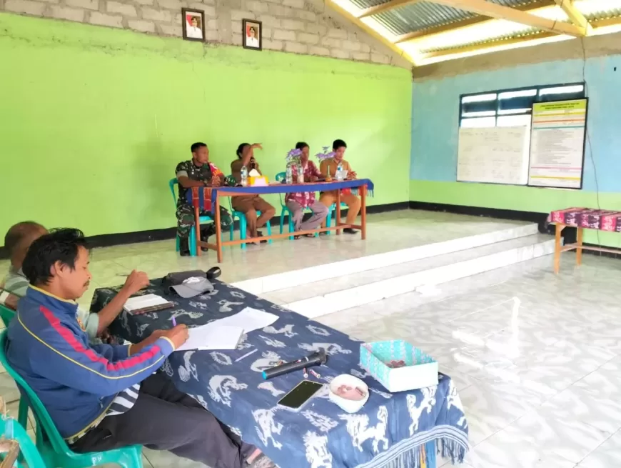 Babinsa Koramil 01/Lewa Menghadiri Rapat Kerja Desa Di Wilayah Binaan Babinsa Koramil 01/Lewa Menghadiri Rapat Kerja Desa Di Wilayah Binaan