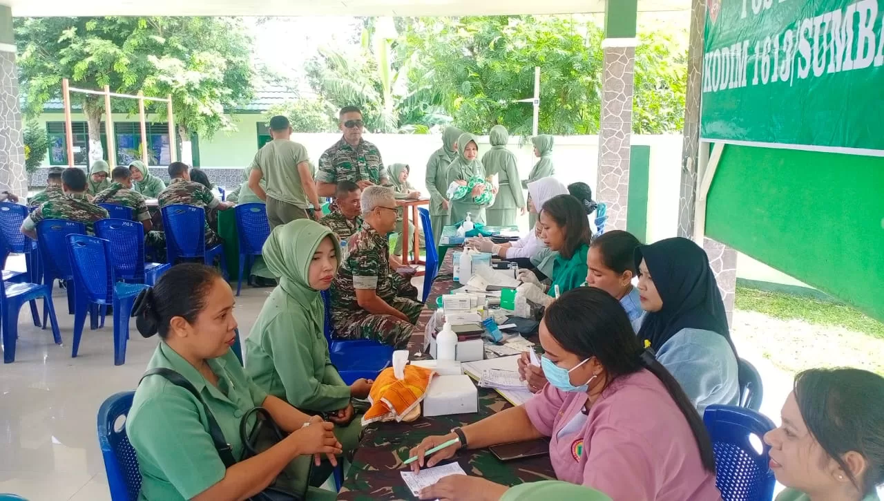 Jaga Kesehatan, Personil Kodim 1613/Sumba Barat Rutin Pemeriksaan Kesehatan Melalui Posbindu