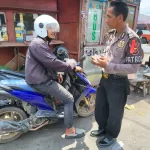 Upaya Polsek Jatisari Polres Karawang Tingkatkan Kesadaran Pengendara Sepeda Motor