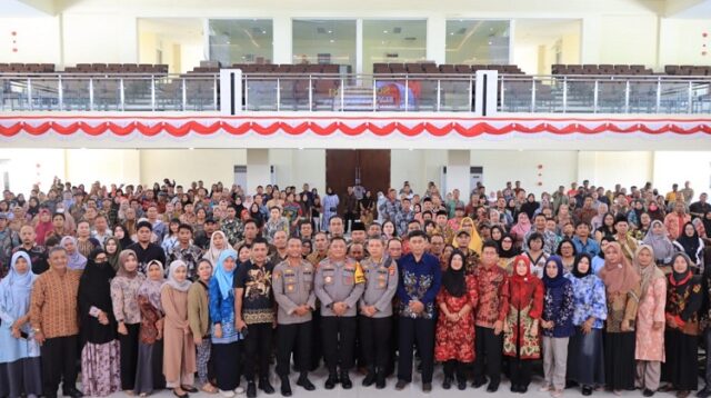 Jelang Buka Dik Bintara Polri T.A 2024, Wakapolda Kaltim Beri Sosialisasi dan Pengarahan Kepada Para Orang Tua Calon Siswa