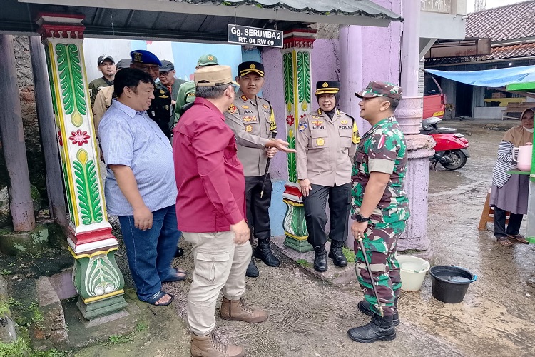 Dandim 0607/Kota Sukabumi Pantau TPS Bersama Forkopimda