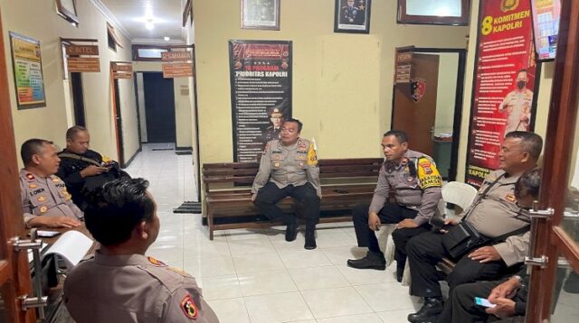 Pastikan Proses perhitungan Perolehan Suara Berjalan Aman, Kapolres Pantau Wilayah Kabupaten Sumba Tengah