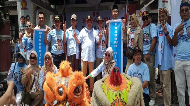 DPC Partai Gerindra Kota Blitar Rayakan HUT Yang Ke-16 Dengan Makan Gratis dan Festival Jajan Pasar